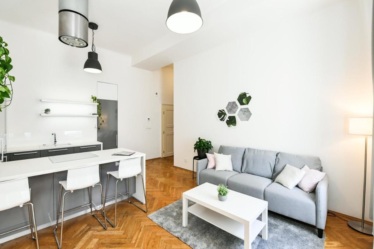 Klimentska 52 Residence Прага Екстериор снимка